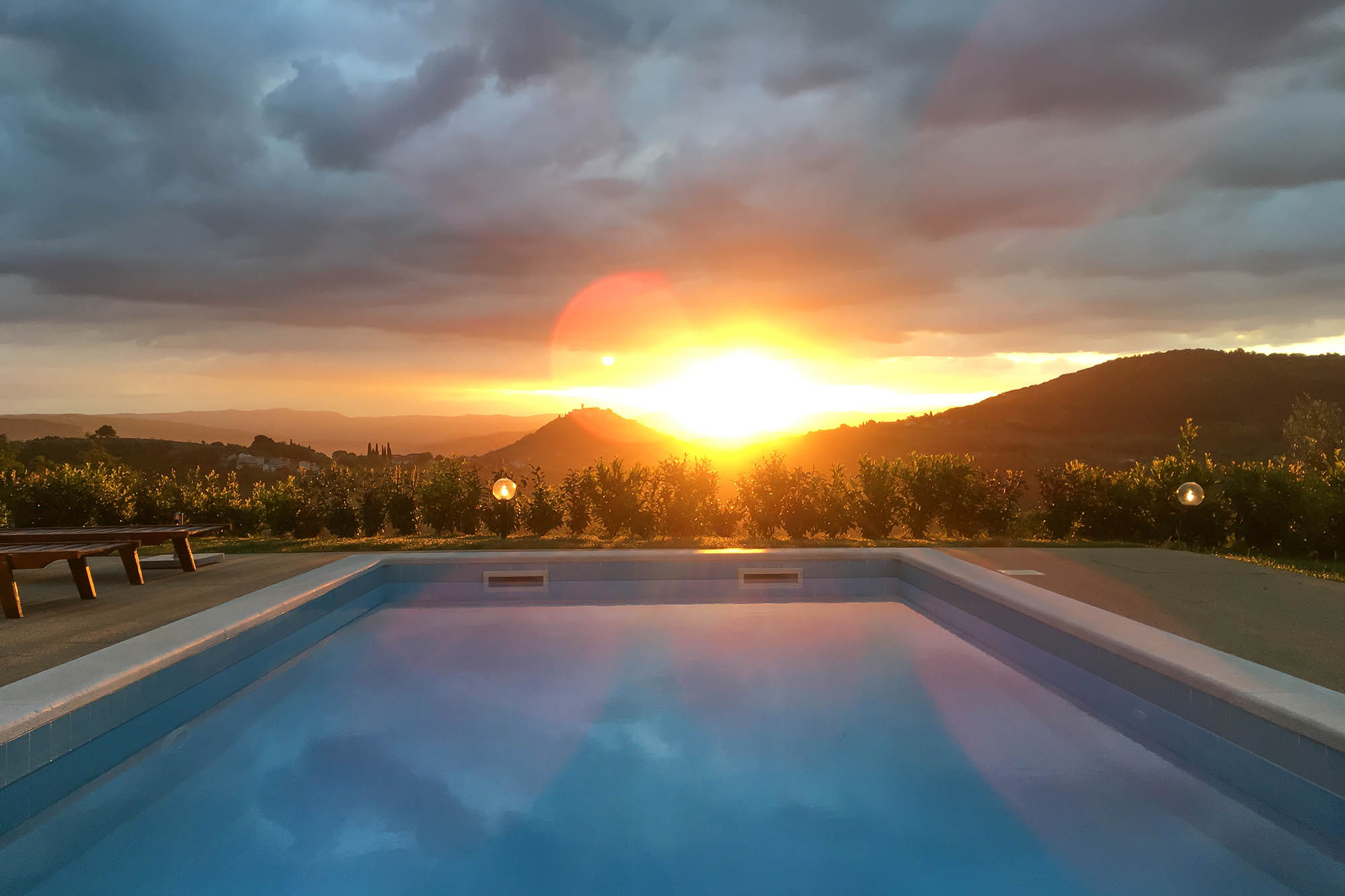 Schöner Sonnenaufgang Motovun Istrien Kroatien